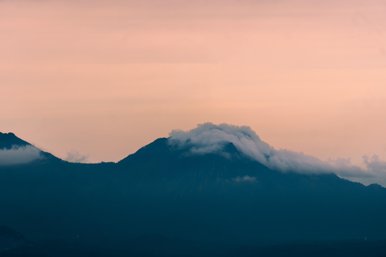 微信号批发：蜂鸟租车app详情下载教程