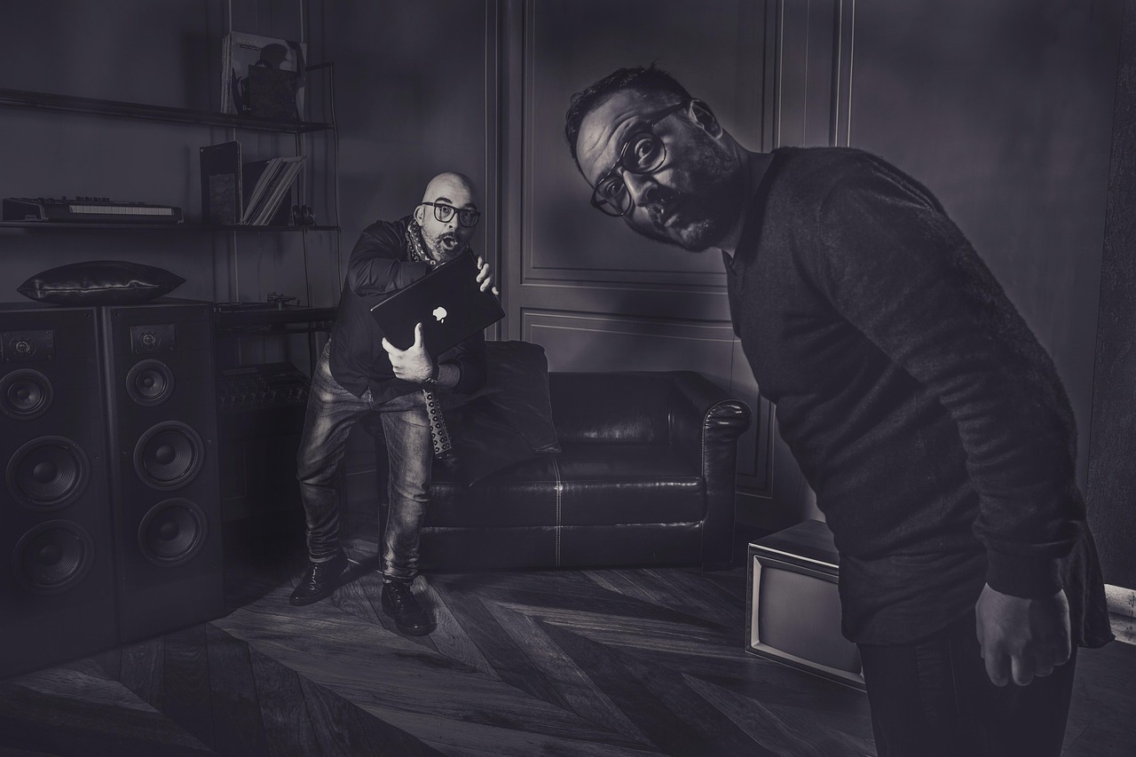 国内微信买卖：龙岗代理注册公司费用