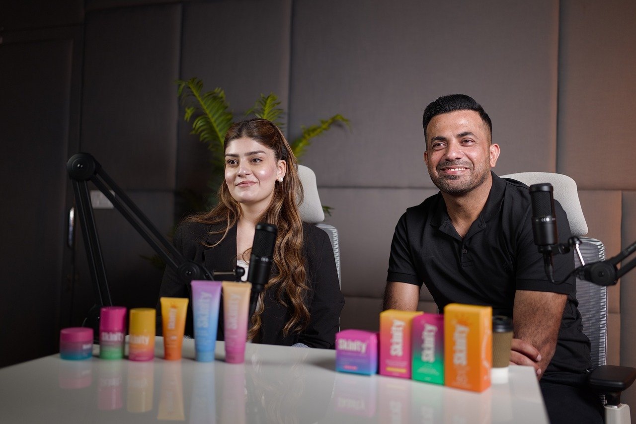 技术支持辅助和人工智能的结合