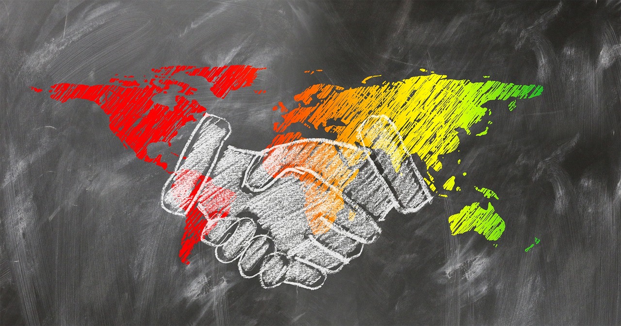 如何强化游戏开发者的内部监管机制预防技术支持？